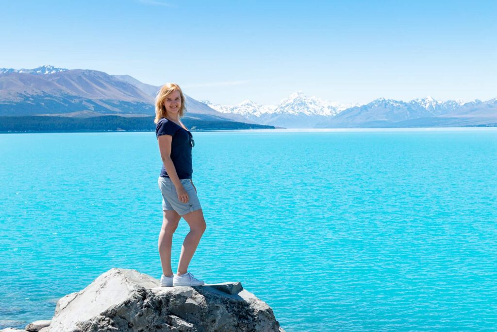 Ellen van Adrichem in Nieuw-Zeeland Lake Pukaki