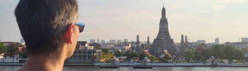 AsiaDirect Roeland Wassink in Thailand Bangkok Wat arun