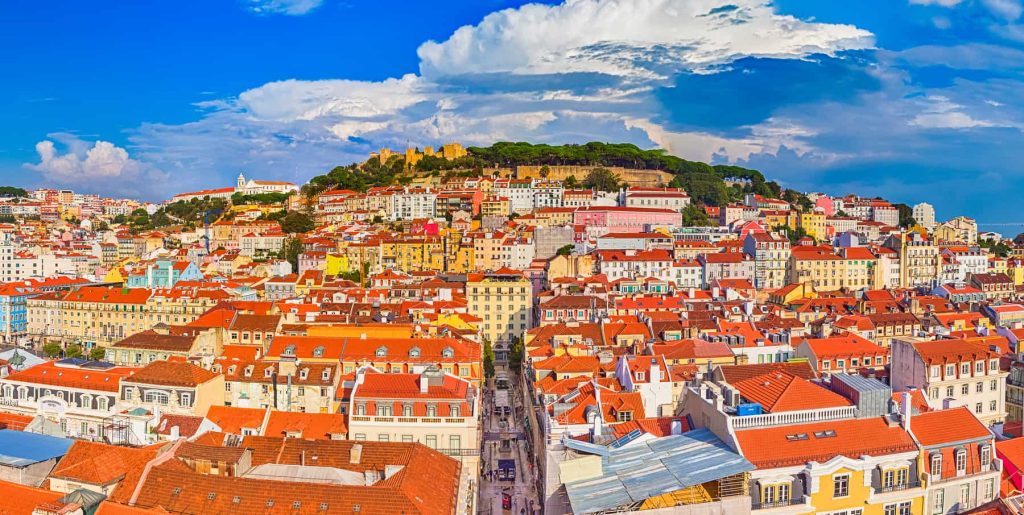 Alfama wijk in Lissabon in Portugal