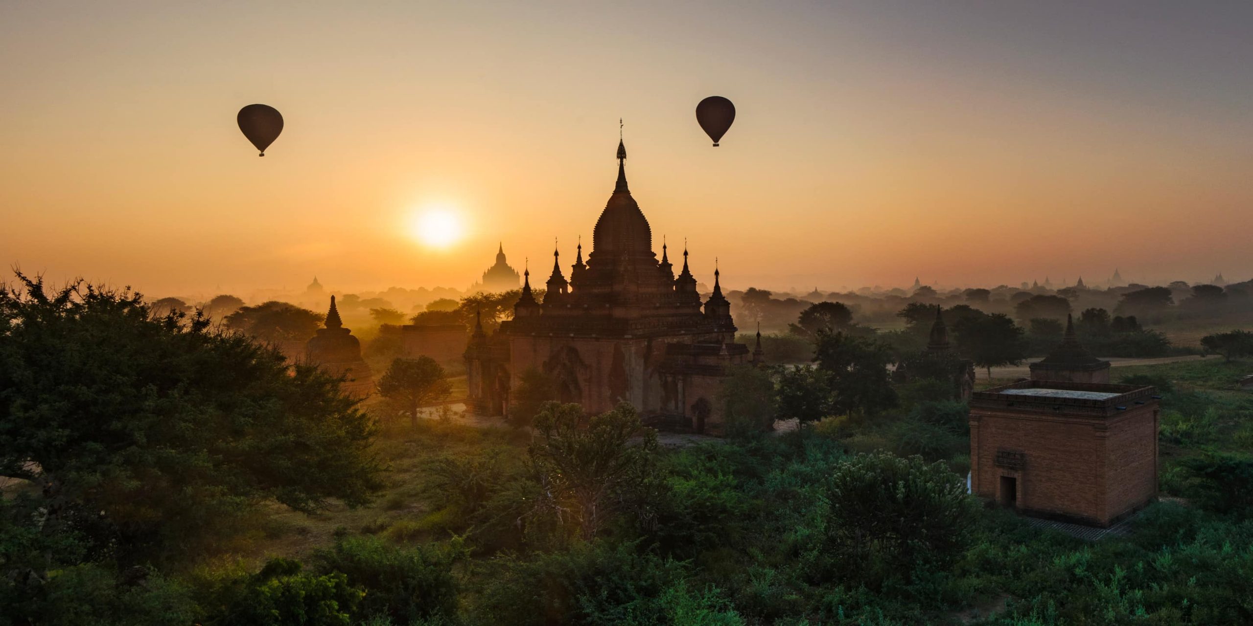 Myanmar Bagan met luchtballonnen