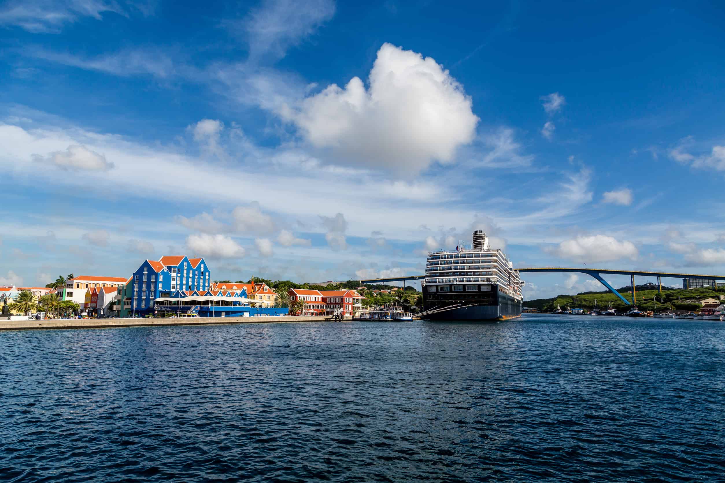 Cruiseschip Haven Curacao
