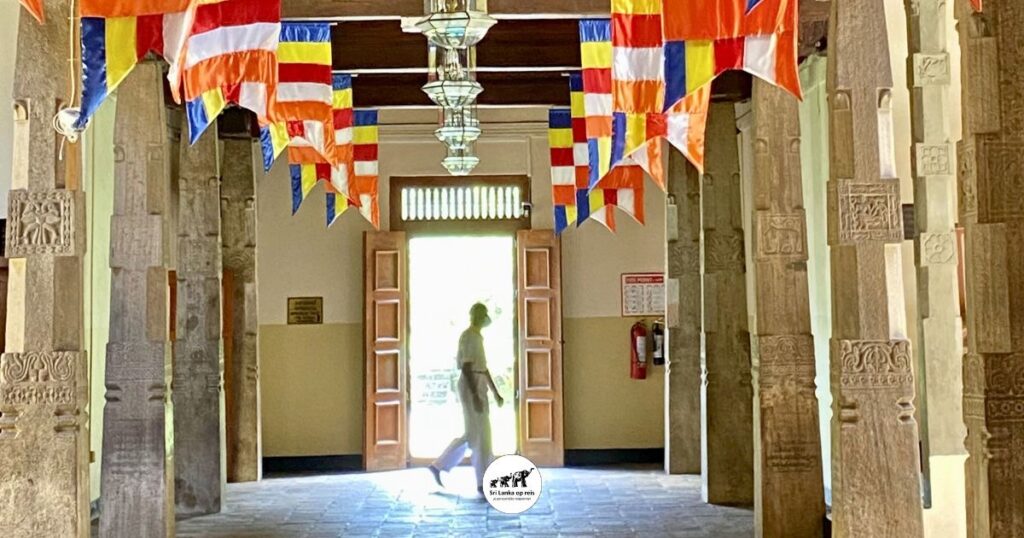 in de Tempel van de Tand in Kandy Sri Lanka