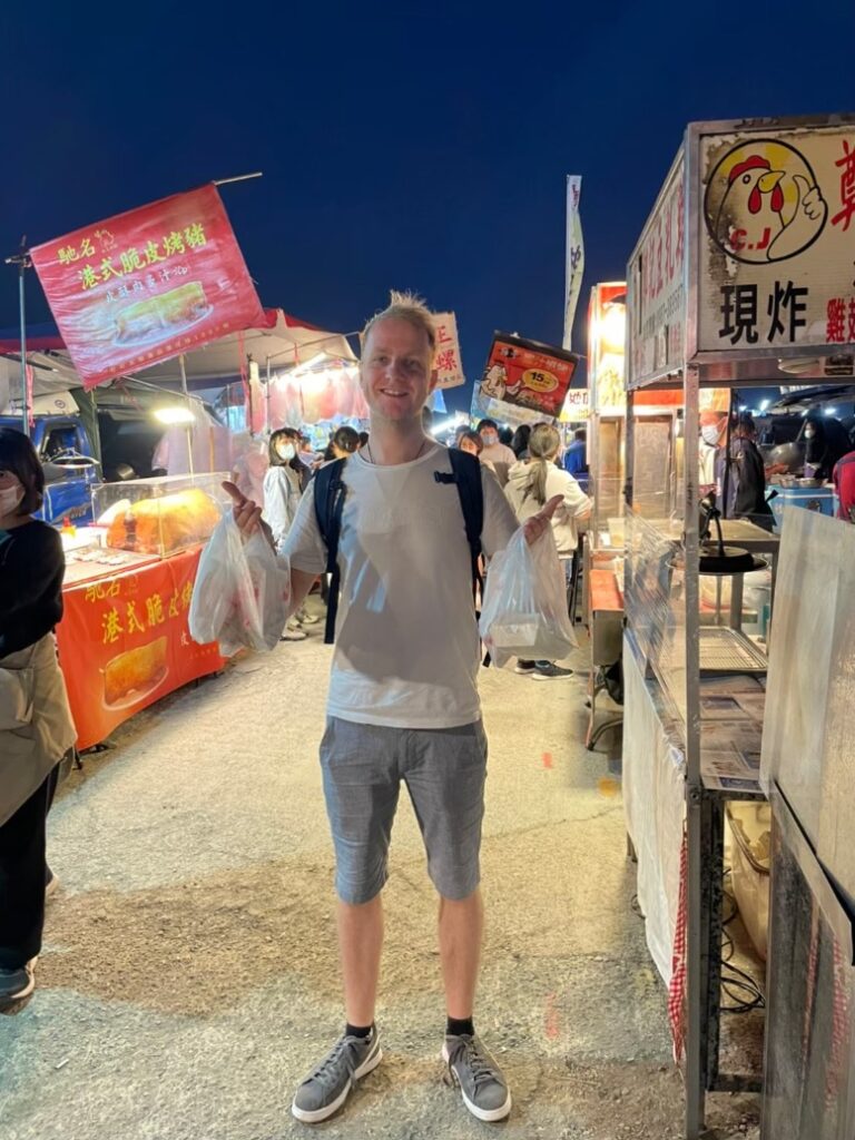 Echte streetfood van de lokale night market in Taiwan