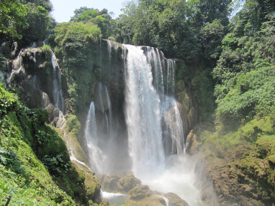 Pulhapanzak Watervallen in Honduras