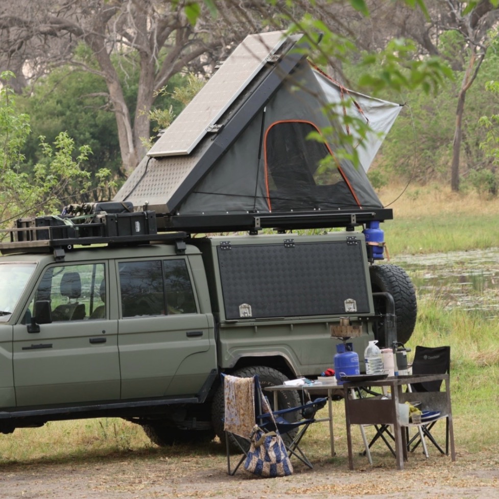 daktent safari kamperen Botswana
