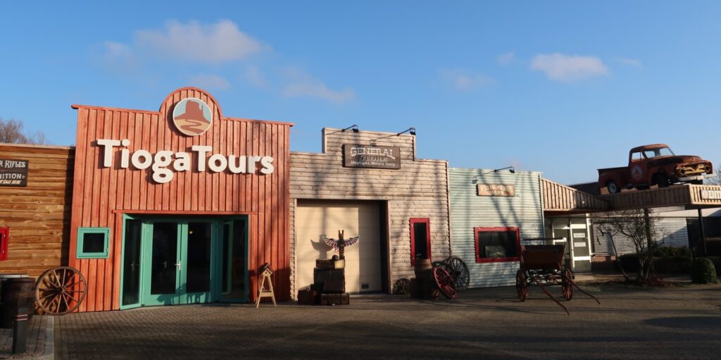 Kantoor van Tioga Tours in Amerikaanse Stijl