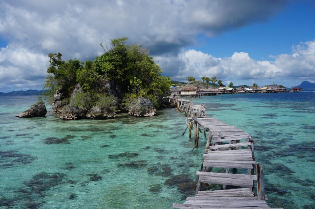 Togian eilanden, Malenque, dorpje zeenomaden Sulawesi