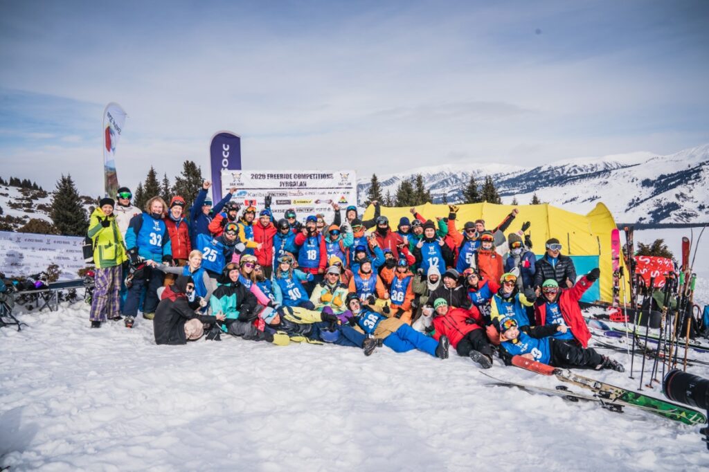 Sociaal project van Ryce Travel Silk Road Freeride competitie in Kirgizie